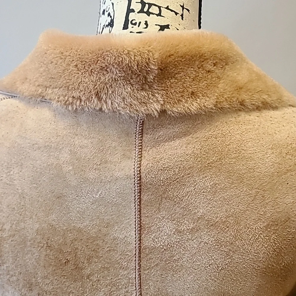 Gian Moti 100% Sheapskin Shearling coat size 38 Medium - Picture 10 of 16